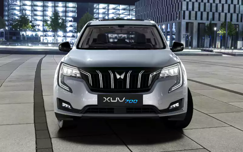 Mahindra XUV700 5-Seater Colours - All Colour Images of 2024 XUV700 5